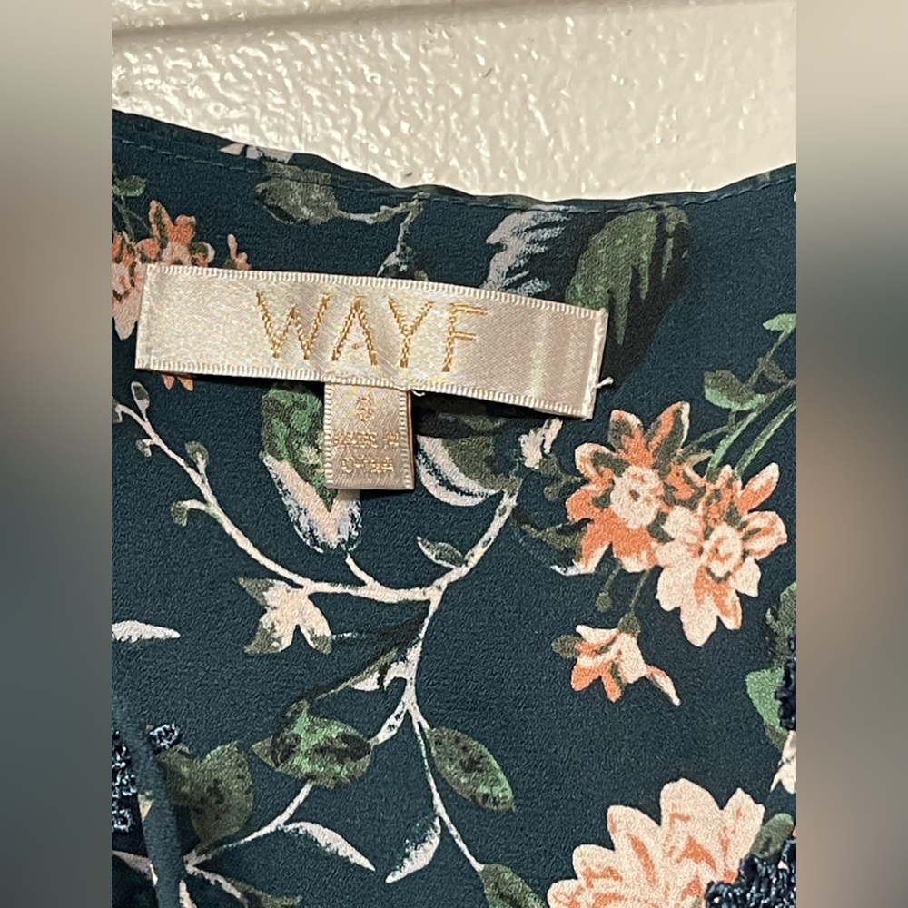 WAYF Posie Strappy Cami Top Small - Picture 4 of 6